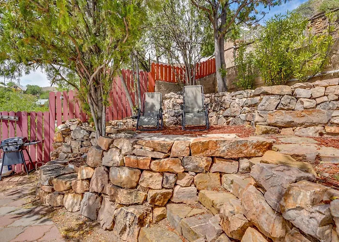 Vacation W/ Mountain Views & Sunroom Holiday home *