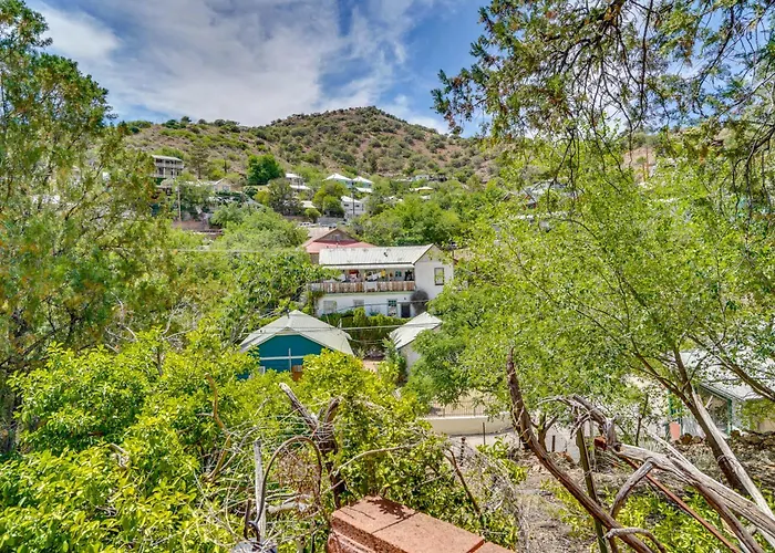 Vacation W/ Mountain Views & Sunroom Holiday home *